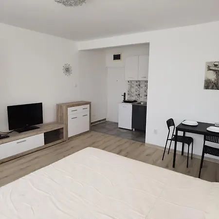 Apartman Lena Banovo Brdo Apartment