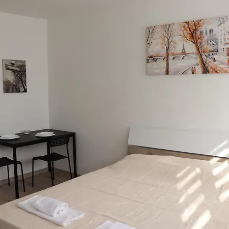 Apartman Lena Banovo Brdo * Belgrade