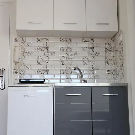 Apartman Lena Banovo Brdo *